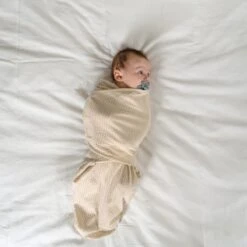 Lodger Seersucker Inbakerdoek - 0-4 Mnd - Birch -Kinderproducten Winkel Lodger Seersucker Inbakerdoek 0 4 Mnd Birch 3 9ecd