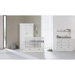 Kidsmill Newport Babykamer Wit | Bed 60 X 120 Cm + Commode -Kinderproducten Winkel babykamer newport 2 wit ledikant commode sfeer 81b4