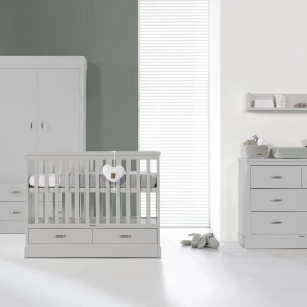 Kidsmill Newport Babykamer Grijs | Bed 60 X 120 Cm + Commode 1 Kidsmill Newport Babykamer Grijs | Bed 60 X 120 Cm + Commode
