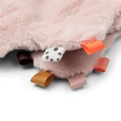 Done By Deer Wally Knuffeldoekje Powder -Kinderproducten Winkel done by deer wally knuffeldoekje powder 3 88a2