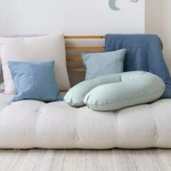 Doomoo Buddy Cloudy Voedingskussen Kaki -Kinderproducten Winkel doomoo lifestyle buddy b60 cloudykaki dsc05831 9716