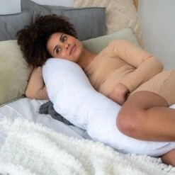 Doomoo Buddy Chine Voedingskussen White 6 Doomoo Buddy Chine Voedingskussen White -Kinderproducten Winkel doomoo webshops b13 buddy chine white 04 789b