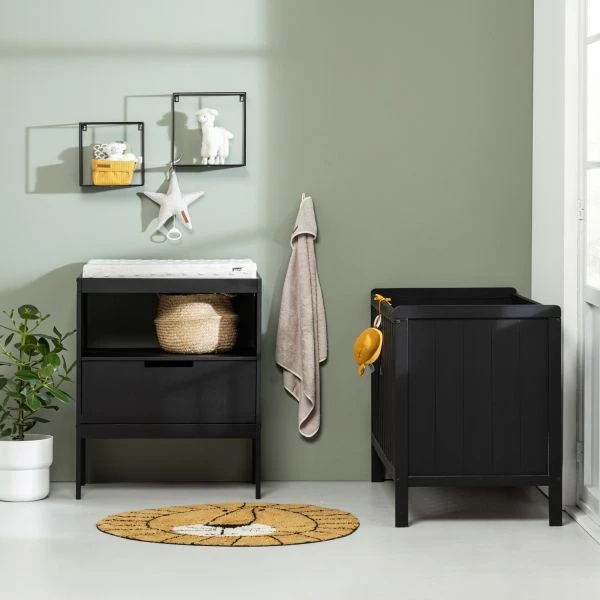 Europe Baby Ralph Babykamer Zwart | Bed 60 X 120 Cm + Commode 1 Europe Baby Ralph Babykamer Zwart | Bed 60 X 120 Cm + Commode