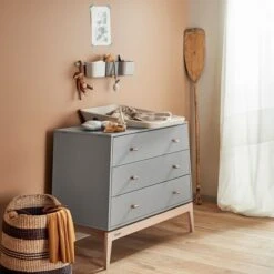 Leander Luna Commode Grey / Oak -Kinderproducten Winkel leander luna commode grey oak sfeer d4b5